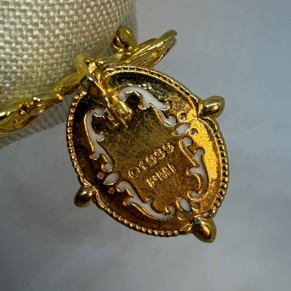 Vintage Precious Moments 1999 “May Your Happiness Blossom” Gold Tone Bow Brooch - Picture 4 of 5